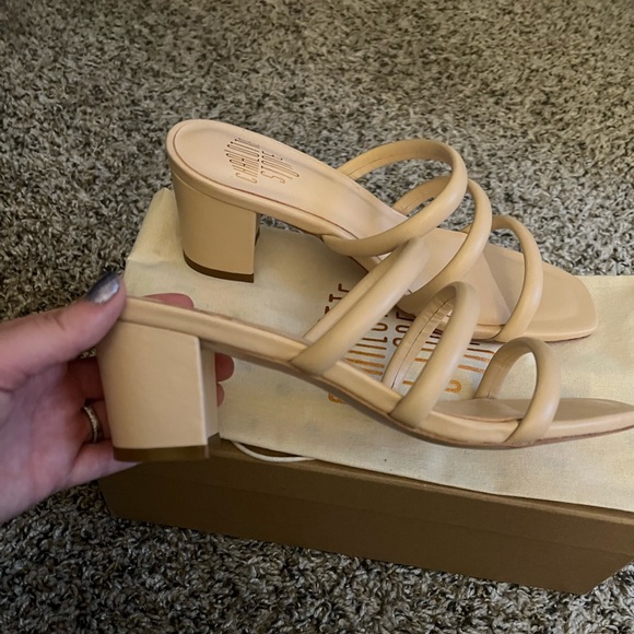 Shoes - New in Box Charlotte Stone Belle Sandals in Peche